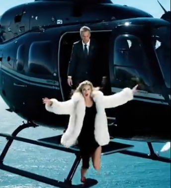 Der Ehemann stieß seine schwangere Frau aus dem Hubschrauber, um an ein riesiges Erbe zu kommen — doch er wusste nicht, was danach geschehen würde.