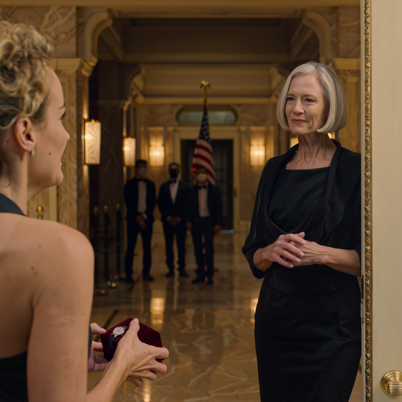 Egy luxus manhattani szállodában fizettem a szüleim 50. esküvőjét. A biztonságiak kidobtak és “koldusnak” nevezett. Tíz évig én voltam a személyes ATM-jük. Nem kiabáltam. Kiszámoltam. Két héttel később az Ő életük kezdett darabokra hullani…