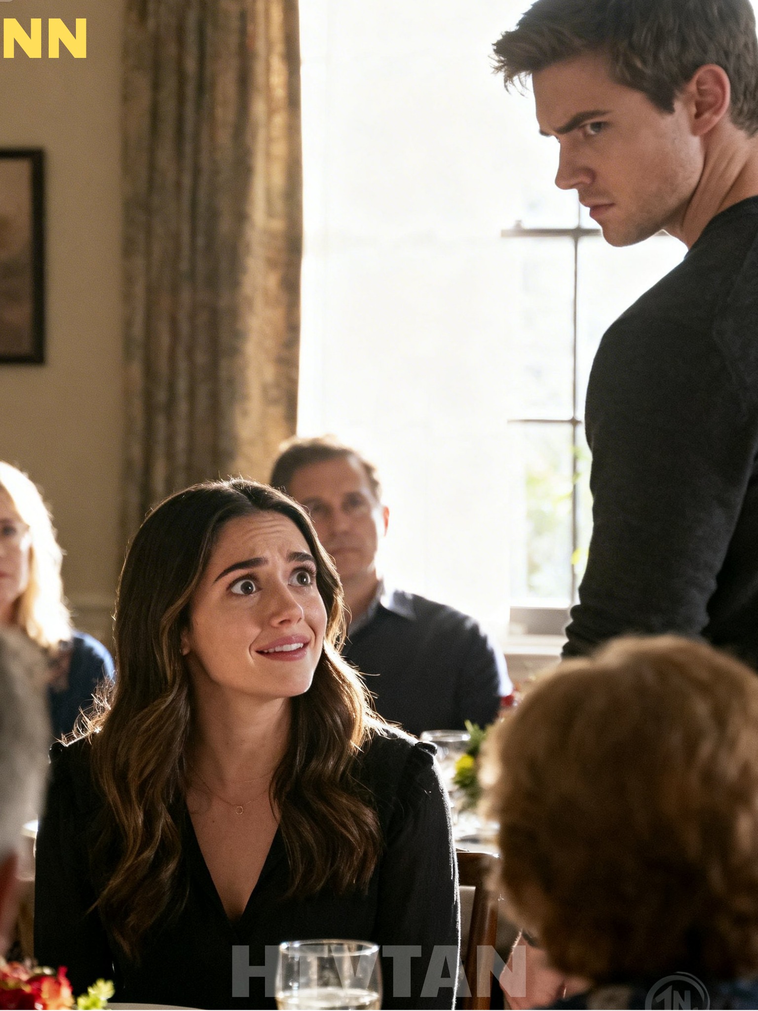 A bátyám azt mondta, nem érdemlem meg az eljegyzési buliját – ezért elmentem Hawaiira, aztán felrobbant a telefonom.